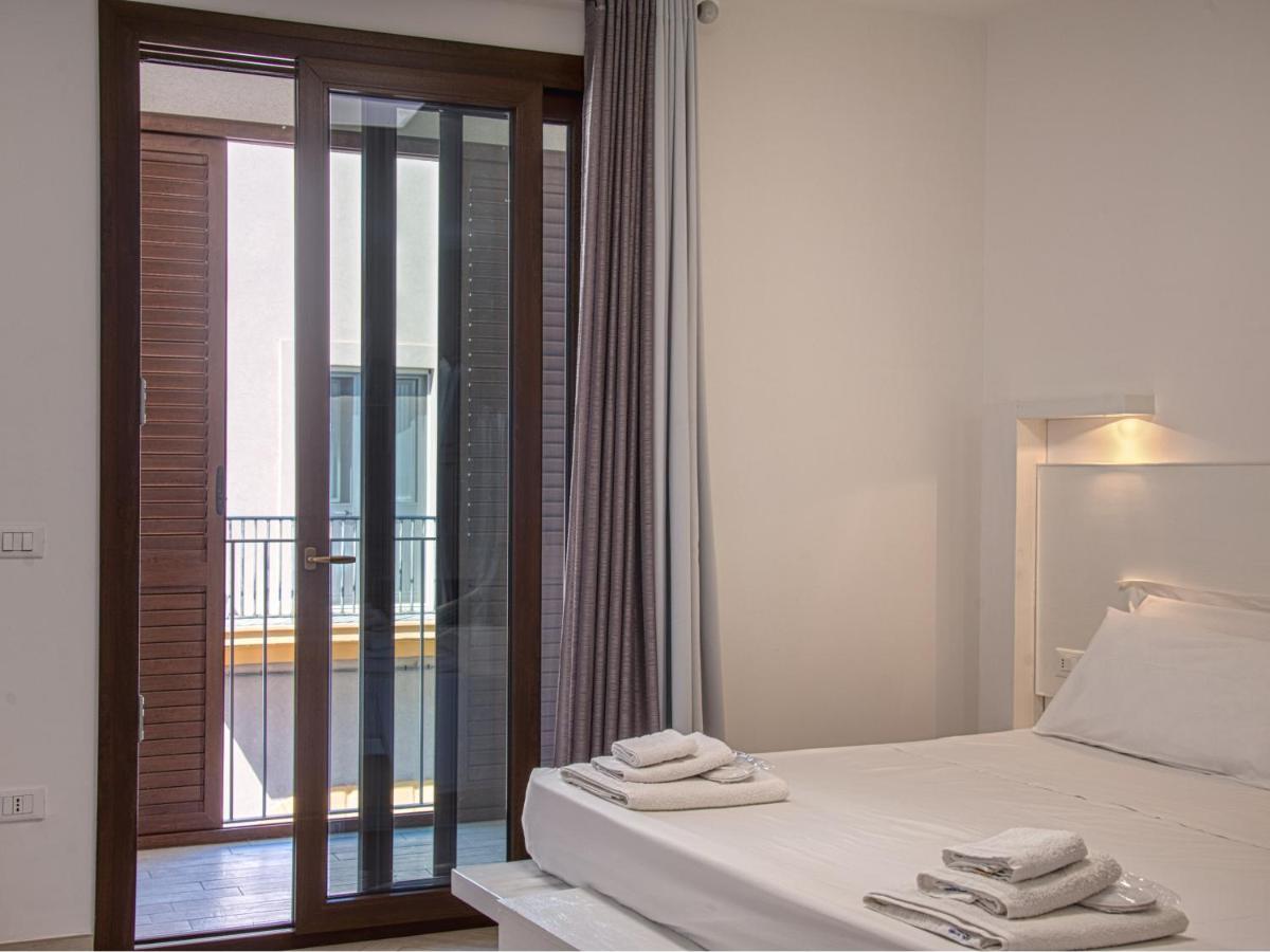 Ideal Rooms ปอร์โตเชซาเรโอ ภายนอก รูปภาพ